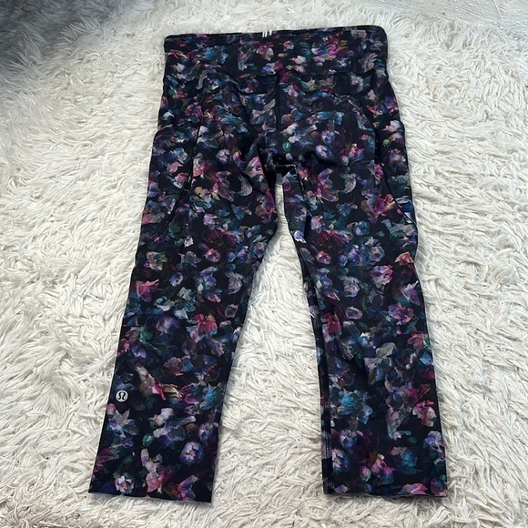 Lululemon Fast and Free Crop II 19" *Non-Reflective Activate Floral Multi - Picture 5 of 6